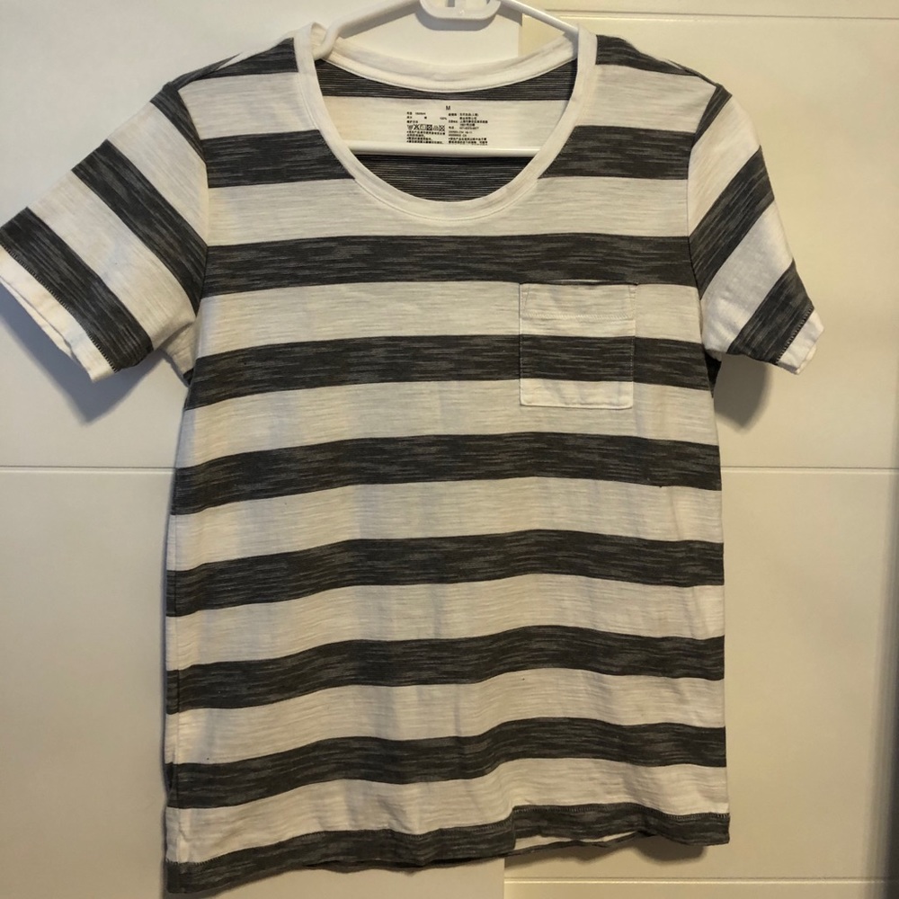 Excellent used condition T shirt